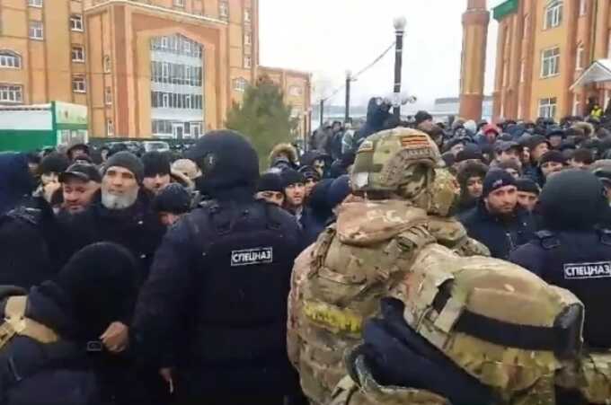 Массовый рейд в Новосибирске: полиция задержала более тысячи мигрантов