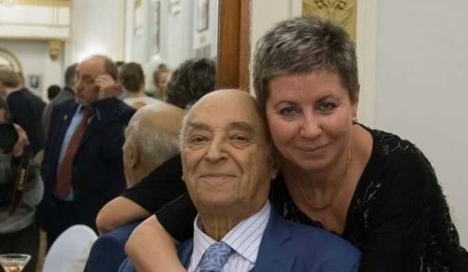 59-летняя вдова Этуша избавилась от запаха за два дня с помощью необычной ложки