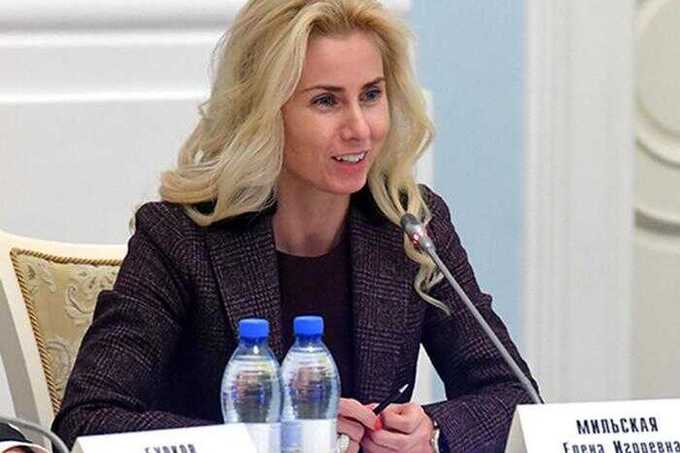 Крестный ход в Иерусалиме вместо иерархов возглавила Елена Мильская с охраной