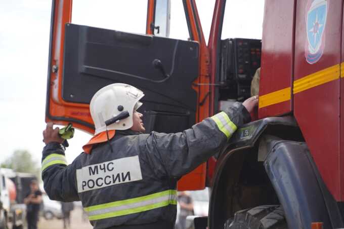 Во многоэтажном доме на улице Генерала Тюленева в Москве произошел взрыв