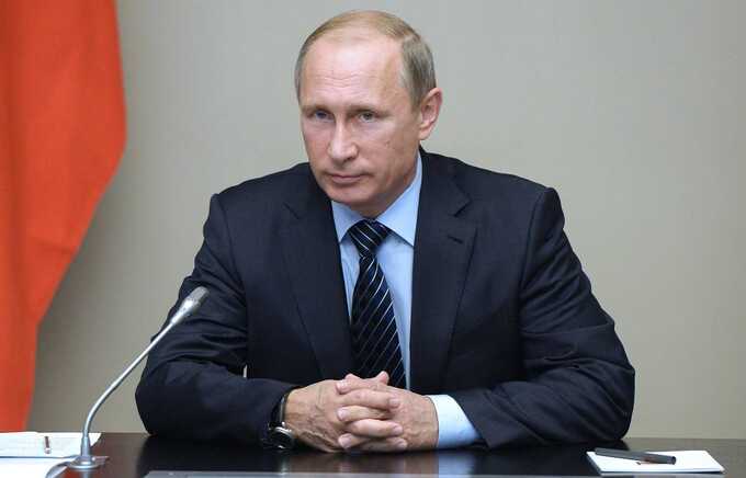 Москва наблюдает за рынком: Путин обеспокоен падением цен на нефть