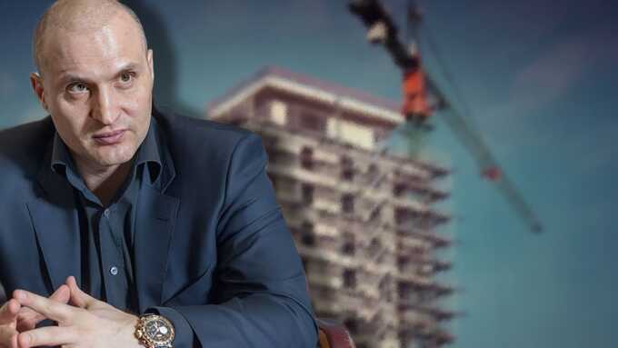 Чиновник Креславский активно занимается строительством и осуществляет контроль государственных контрактов