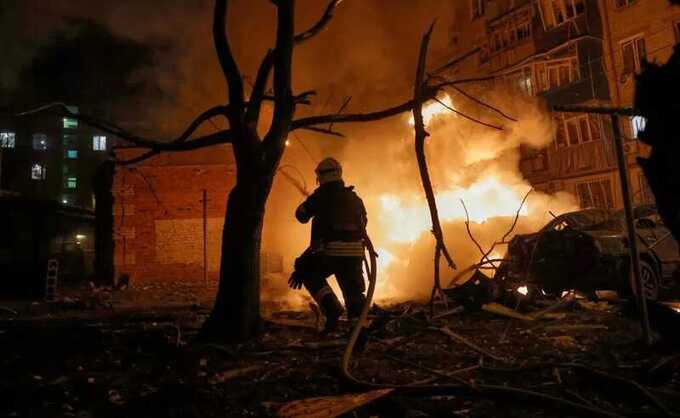 После массированной атаки на Кременчуг начался большой пожар