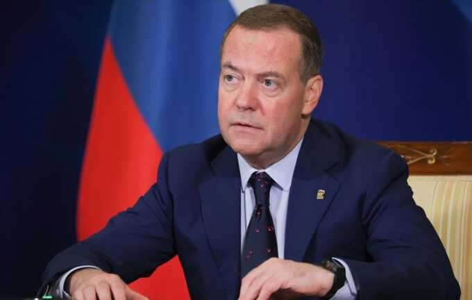 Медведев предупредил о возможности ядерного удара в ответ на потенциальное использование Украиной «грязной бомбы»