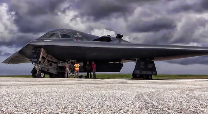 Бомбардировщики B-2 вылетели к базе в Индийском океане на фоне конфликта между Израилем и Ираном