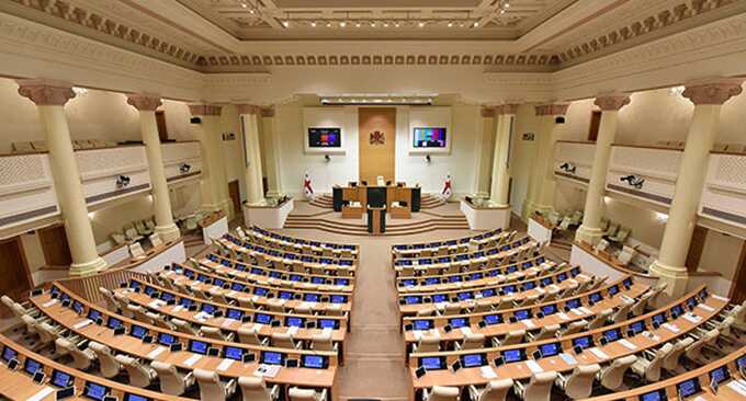 В Грузии запретили съёмку в судах — парламент принял поправки