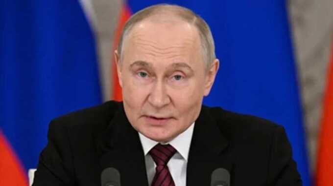 Президент Путин одобрил контрактную службу в российской армии для лиц без гражданства