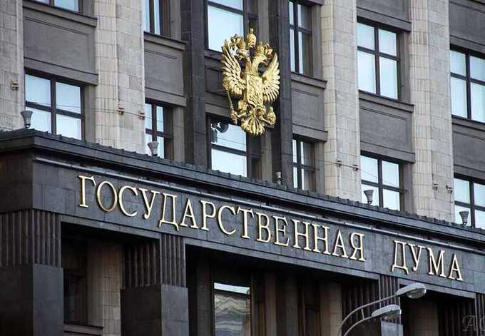 Депутаты выразили недовольство главе Минтранса из-за высоких цен на воду и кофе в аэропортах