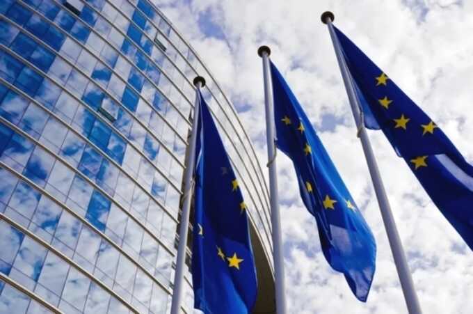 ЕС утверждает восемнадцатый пакет санкционных мер против России