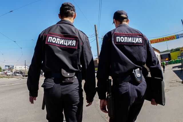 Жители Петербурга вызвали полицию из-за ребёнка, который всю ночь рыдал на балконе