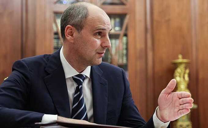 Паслер назвал рождение детей ключевым инвестиционным проектом и пообещал, что деньги будут позже