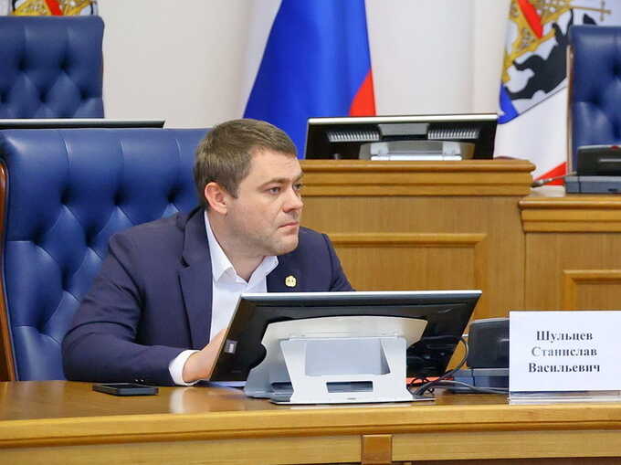 Заместитель председателя правительства Новгородской области Станислав Шульцев задержан по делу о крупной взятке