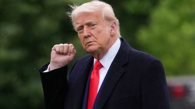 Трамп пригрозил быстро разделаться с БРИКС