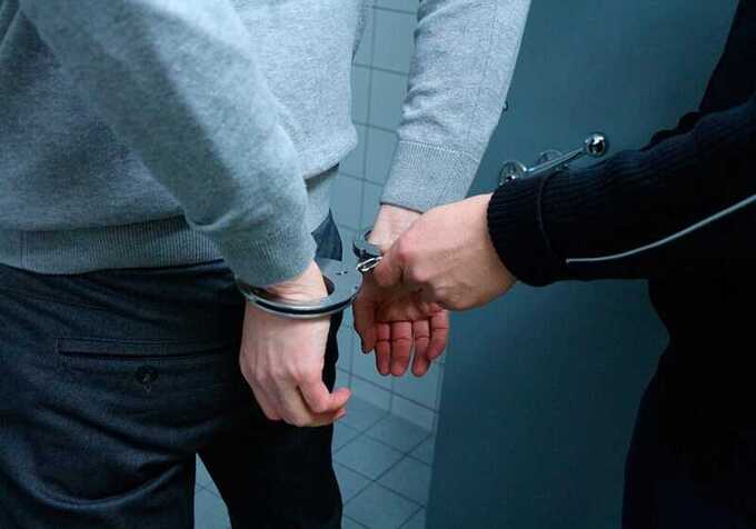 В Челябинской области арестовали мужчину за повреждение памятника участникам спецоперации