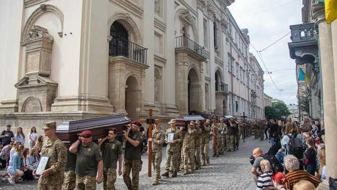 Пленные ВСУ были на борту сбитого Ил-76: во Львове похоронили 12 военных