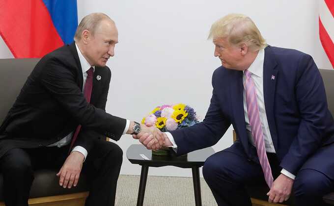 Встреча Путина и Трампа была отложена из-за организационных сложностей — CNN