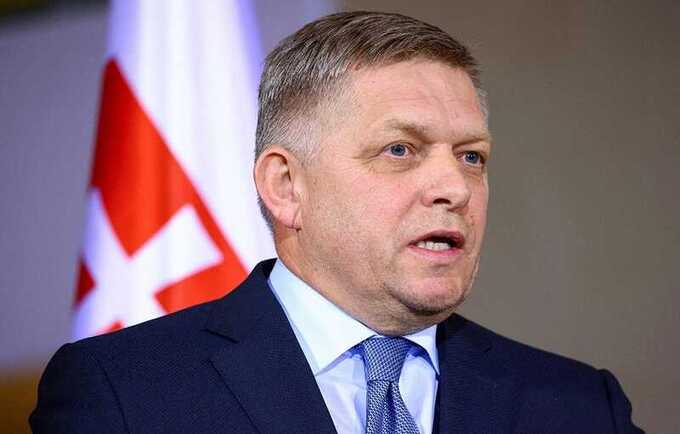 Роберт Фицо отметил, что разрешить конфликт без территориальных уступок со стороны Украины невозможно